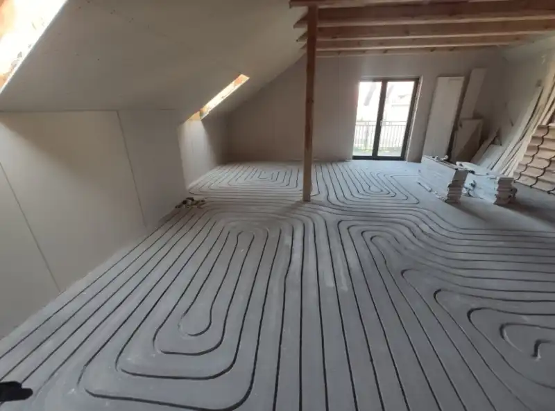 Ogrzewanie podłogowe frezowane na poddaszu - Żukowo